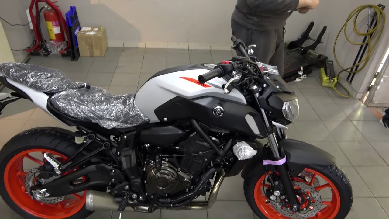 unboxing YAMAHA MT 07 - YouTube