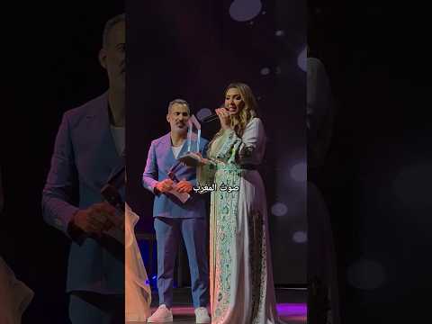 لحظة تتويج اسماء لمنور بحفل ألمانيا Asmalmnawar DafEntertainment