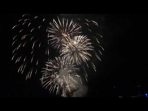 Vídeo: Como Chegar Ao Festival De Música E Fogo De Artifício De Lucerna
