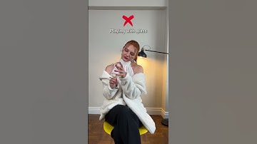 How to hold a wine glass elegantly🍷