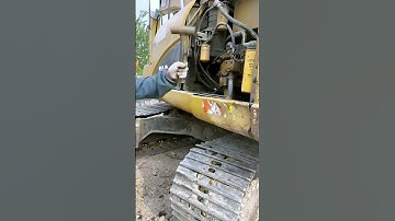 The process of excavator sheet metal removal = good tools can improve efficiency