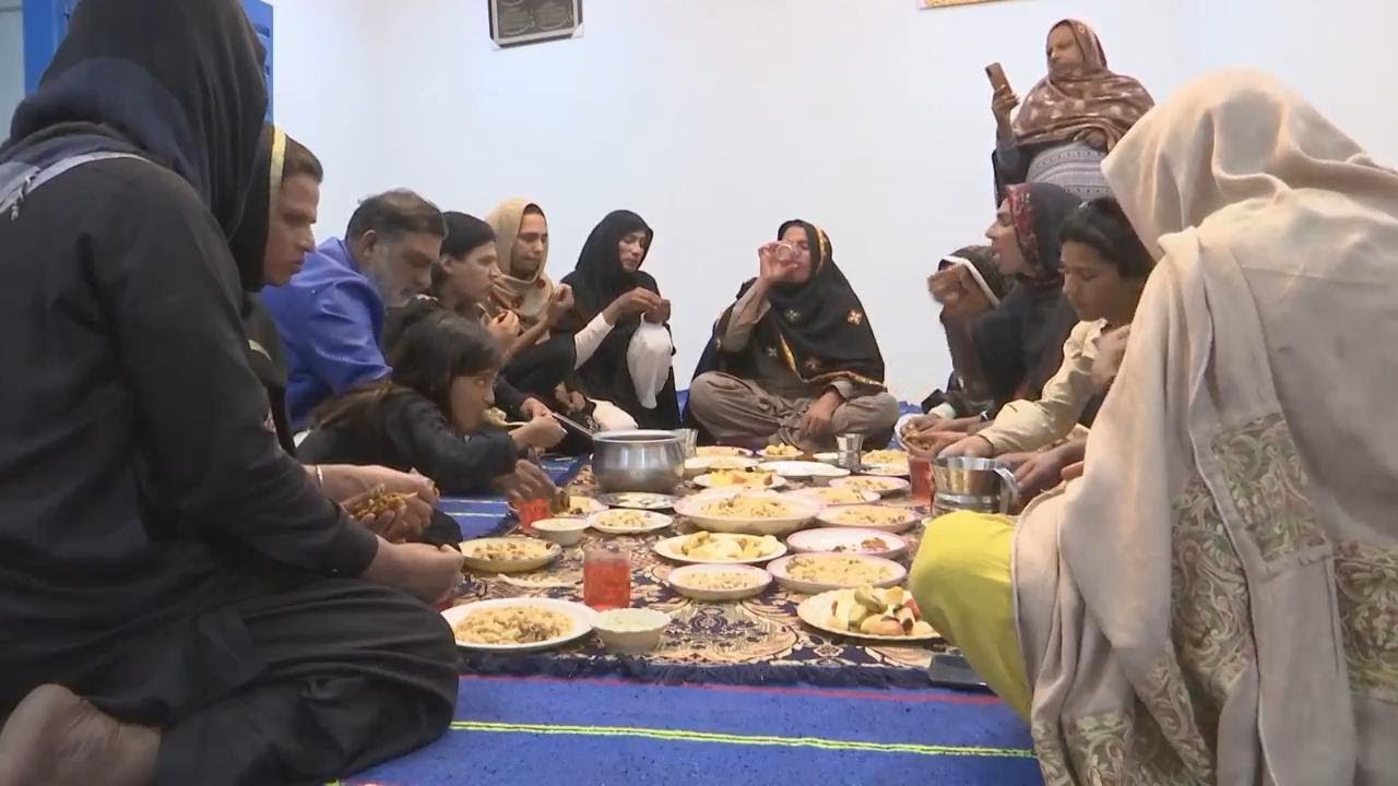Transgender Pakistanis long for family in Ramadan
