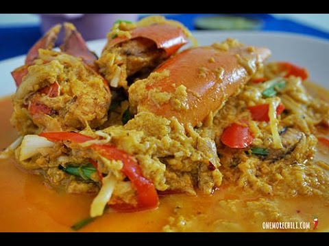 Crab curry, yellow curry, phoo pad pong karee, thai food, thai cusine, thai...