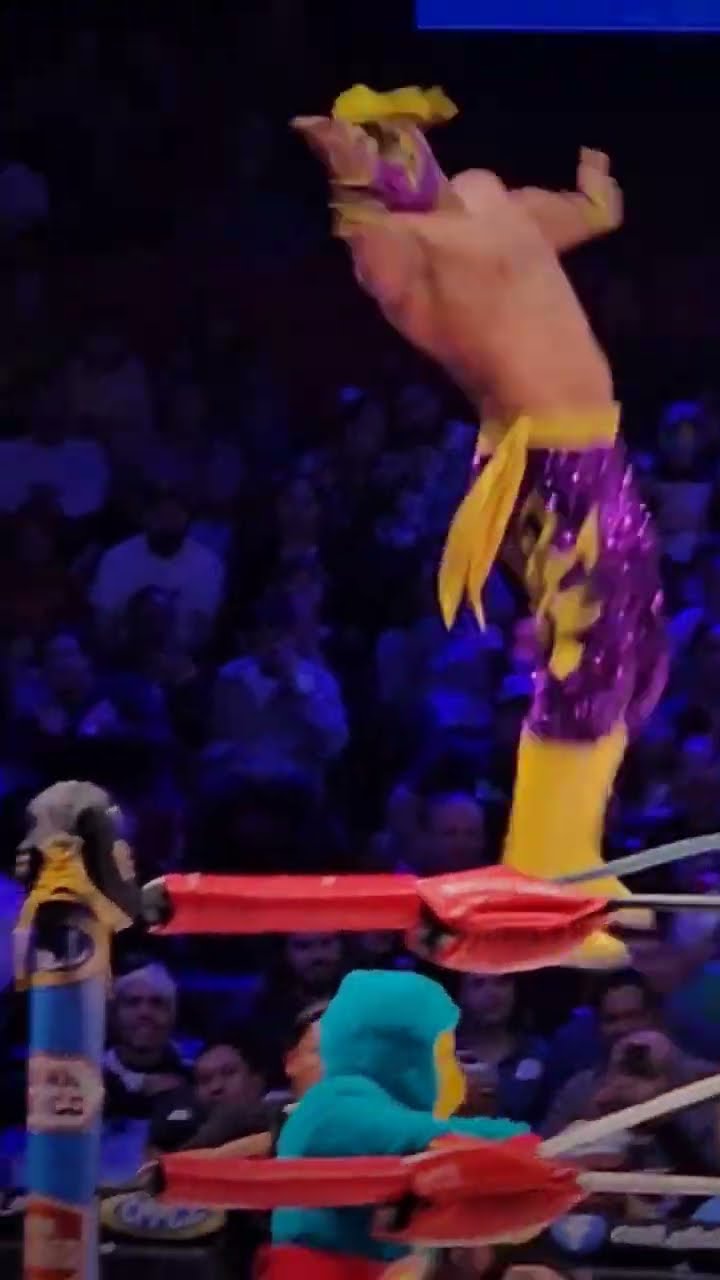 Vuelo del Capitán Suicida en la Arena México