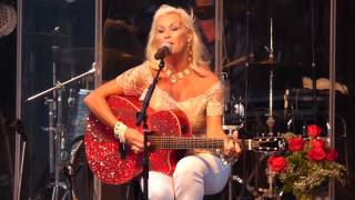 Lorrie Morgan - Love Will Keep Us Alive chords