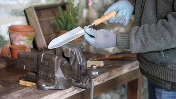 How to change the Handle on a Small Garden Tool