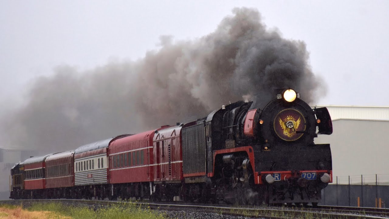 Hogwarts Express Down Under! (707 Operations' Wizard's Express Charter ...