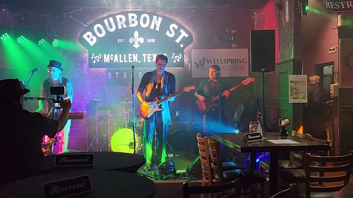 Tyrone Vaughan - live @ Bourbon St McAllen Texas 1...