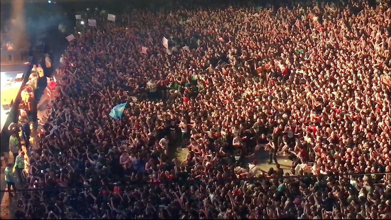 PARAMORE en Argentina 2023 - Misery Business - Movistar Arena - Live / En Vivo