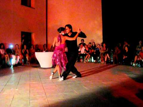 ELOY SOUTO E LAURA ELIZONDO ROSSO TANGO ART FESTIVAL 2011 (1)