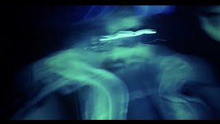VV x TRAY. - 2SEATA (OFFICIAL MUSIC VIDEO) screenshot 4