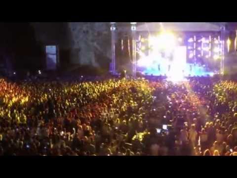 Ver Γιώργος Μαζωνάκης - Τίμημα | Giorgos Mazonakis - Timima - Live 2015 en YouTube Ver Γιώργος Μαζωνάκης - Τίμημα | Giorgos Mazonakis - Timima - Live 2015 en YouTube