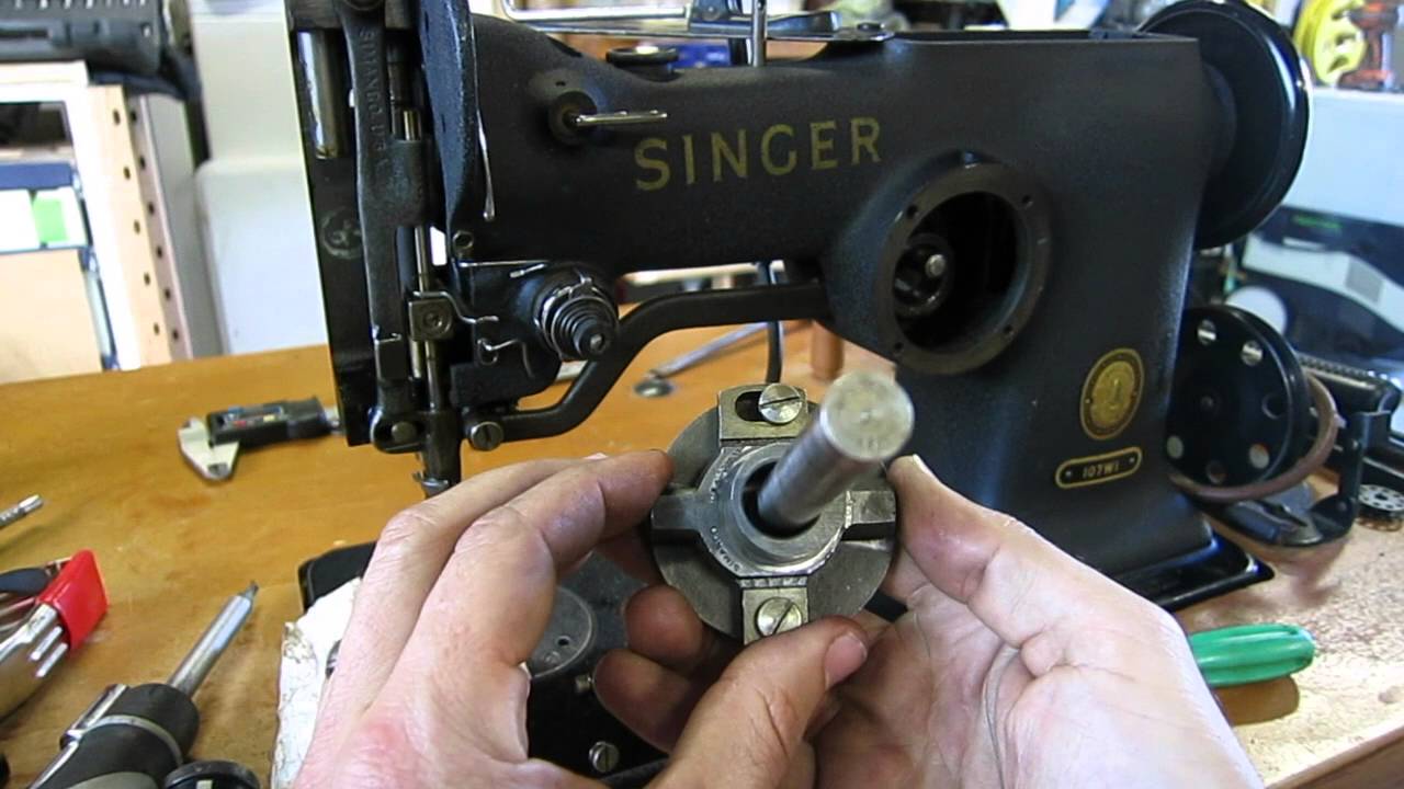 Singer 107W1 ZigZag Mechanism Detail YouTube