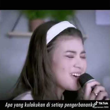 story wa tri suaka feat nabila_Cuek