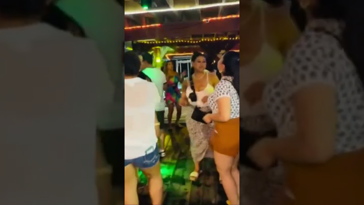 Hot Caribbean dance party at Happy Harry’s restaurant bar West End Roatan