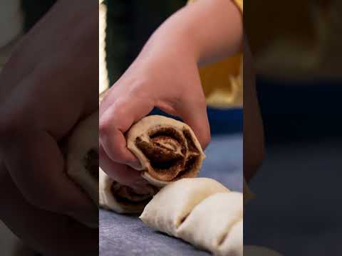 سينابون بالتمر والهيل برائحة ولا أروع