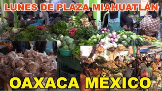 LUNES DE PLAZA EN MIAHUATLÁN DE PORFIRIO DÍAZ OAXCA MEXICO