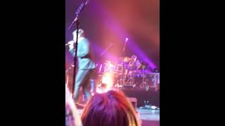 Brett Eldredge beat of the music Chicago il