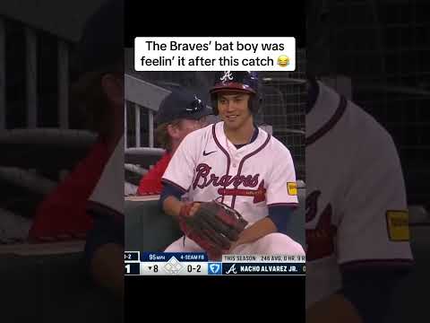 He caught it while holding his chair 🤣