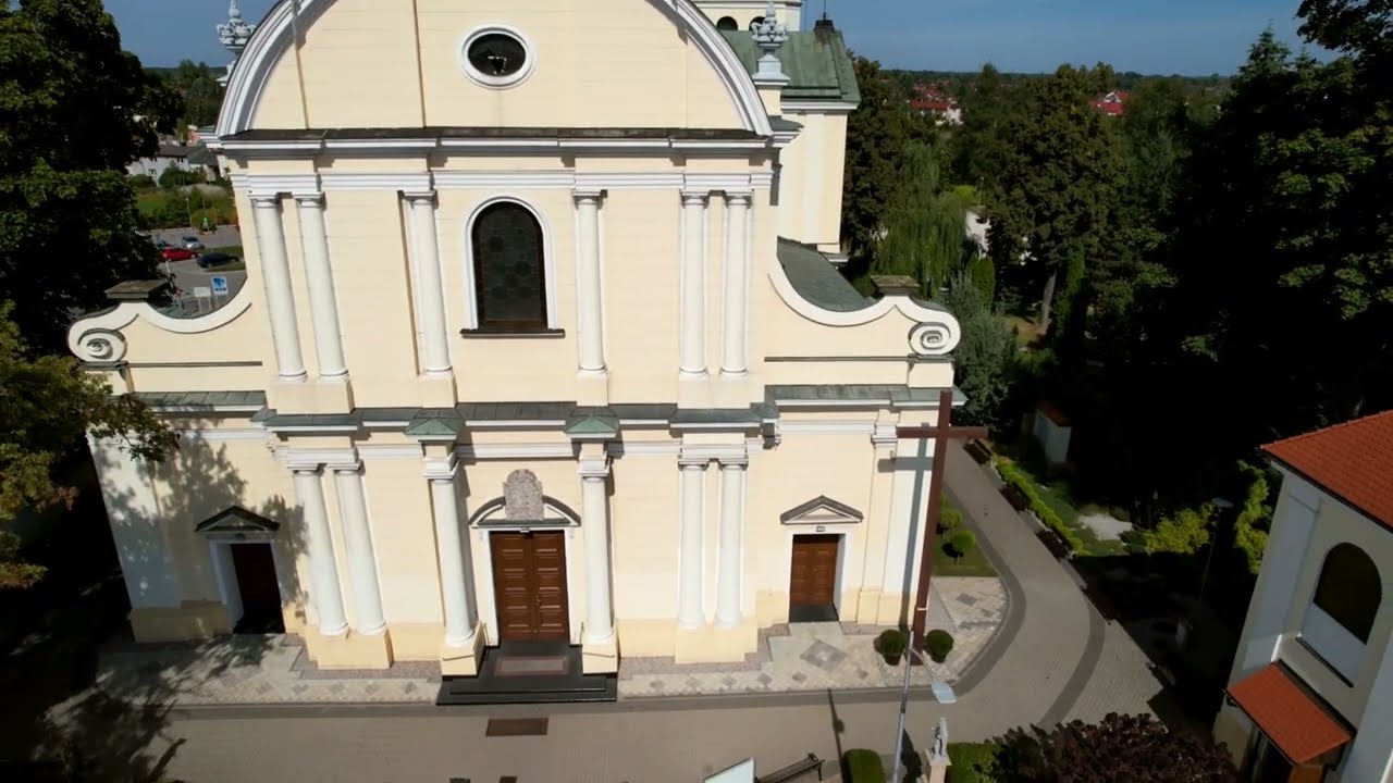 1754 r. Barokowy Kościół Stare Babice. Dron