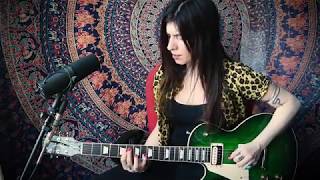 Susan Santos live at home " Stop Drivin' me crazy" a song of my 4th album Skin & Bones"