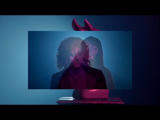 Júlia -  'L' (Video oficial)