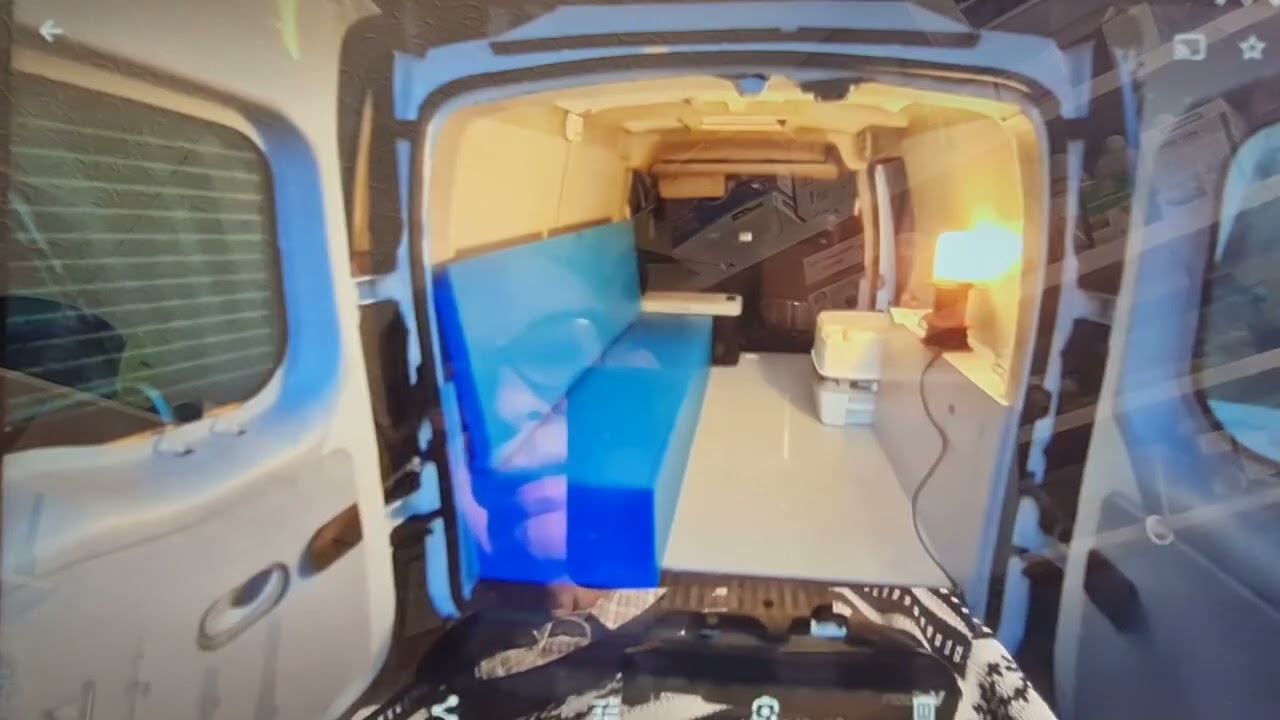 SUPER AMÉNAGEMENT KANGOO MAXI POUR FAIRE DU CAMPING ?