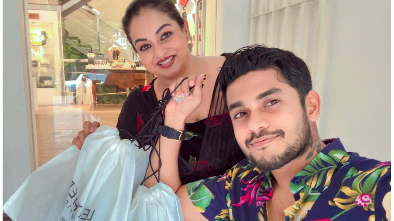 Wife එක්ක​ Shopping 💰 ගාන තමයි සැරම​