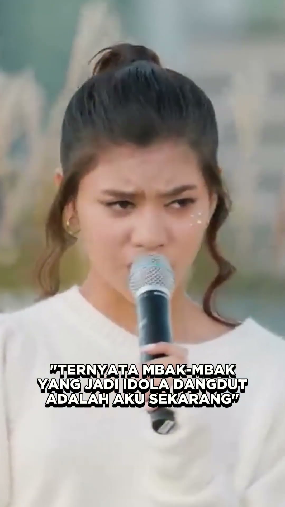 Gak nyangka Sridevi akan jadi idola yang banyak fansnya ya bestie? #shorts