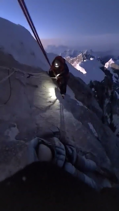 Jasad Pendaki Gunung Everest Yang Tidak Dibawa Turun.
