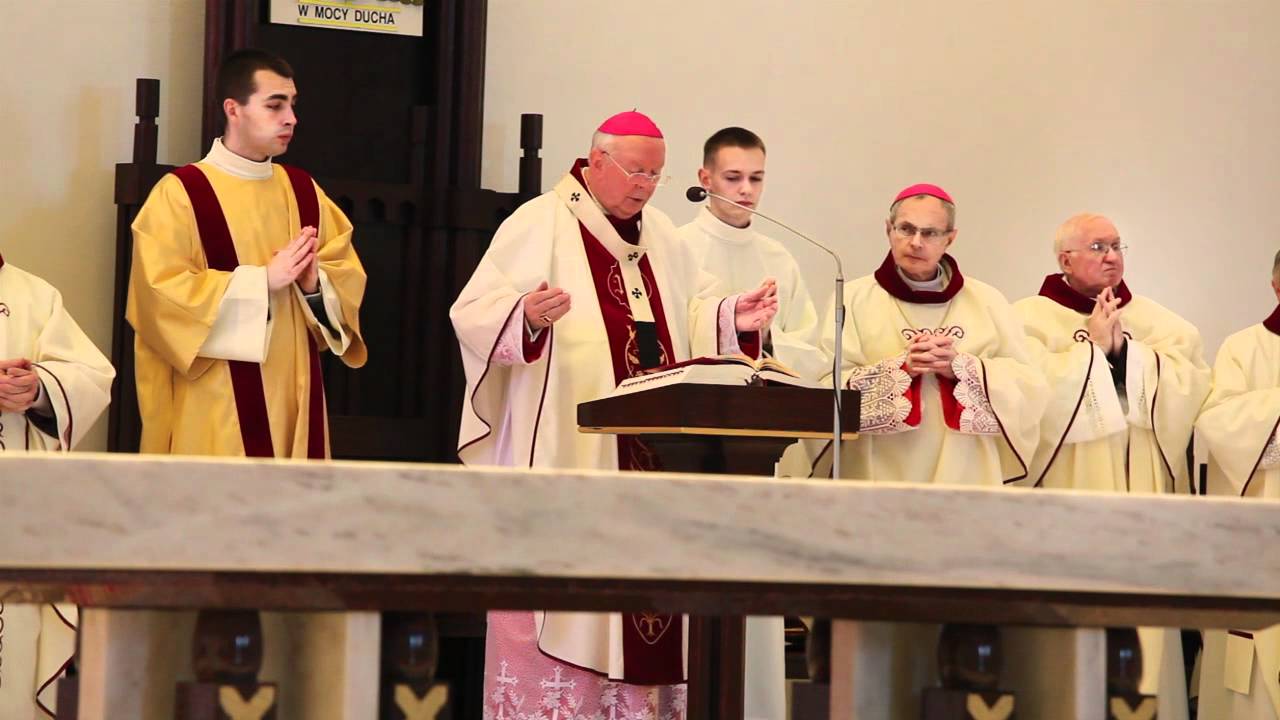 Kościół MBJ w Łodzi: namaszczenie ołtarza