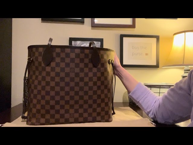 Neverfull MM: pouch method. I prefer this over my organizer. I have more  room. I'm gonna return my felt organizer and possibly get a nylon one for  travel. : r/Louisvuitton