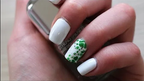 Super Easy St  Patrick's Nail Art Tutorial