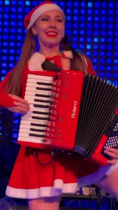 Accordion show #accordion #elenastenkina #music #christmas #cover #show