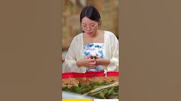 She spent more than ten years of her youth to keep the fragrance of a thousand-year-old tea