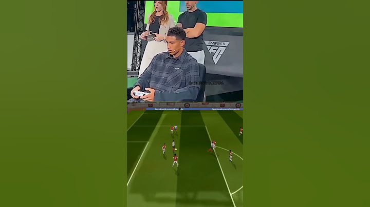 vini and Bellingham playing fifa #fifa #ea #ytshorts #fcmobile #shorts