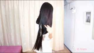 Hu Di very long silky hair shake