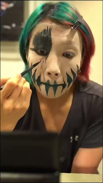Asuka Doing Her Own Face-paint Before WWE Event! #Shorts