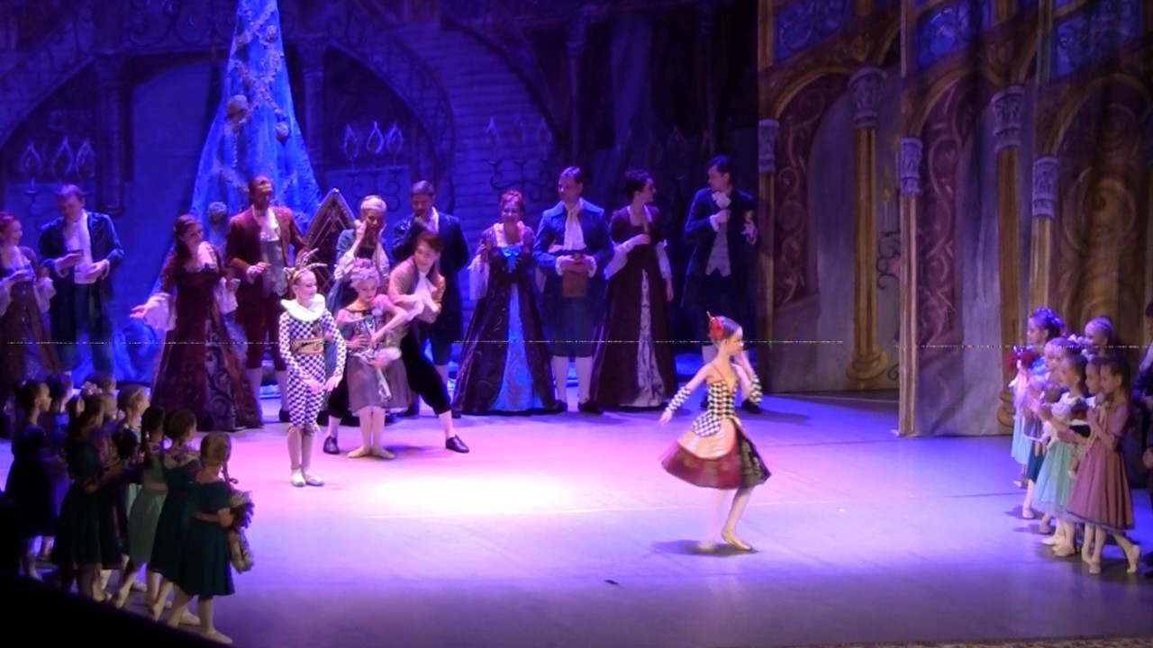 "Щелкунчик" Арлекино и Коломбина 11 02 2017 Балетная школа М.Вежновец