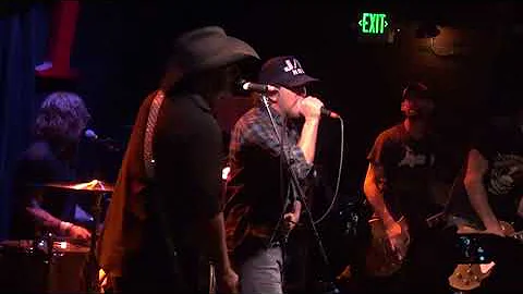 Supersuckers - I Believe in Miracles with Eddie Vedder - Tractor Tavern (June 19, 2015)