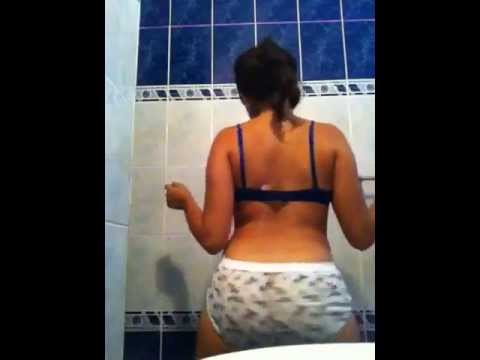 Make booty clap Make booty clap