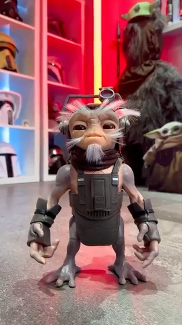 Meet Klang. Disney's Mandalorian & Grogu Anzellan Talking Figure