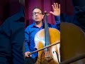 Acostume-se a fazer esses ajustes desde o seu início no violoncelo