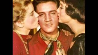 Miniatura del video "Elvis Presley ~ ♫True Love Travels On A Gravel Road (Take 2)♫"