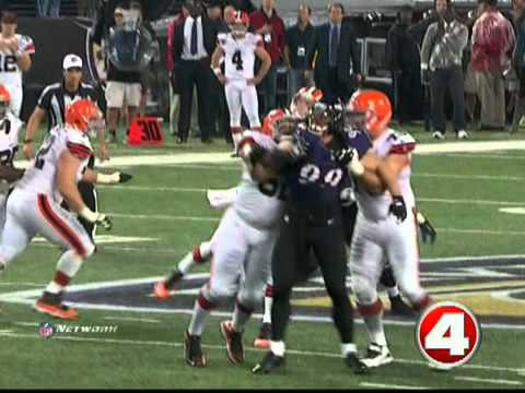 NFL referees back to work, viewers sound off - YouTube
