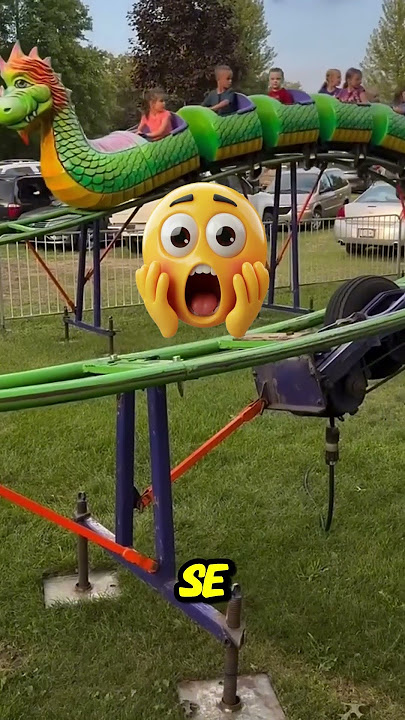 The carousel wheel comes off. #shorts