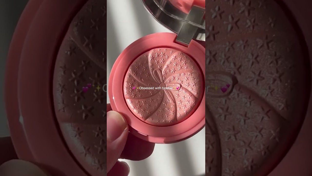 We're obsessed with this blush too @theglow_scientist 🥰✨