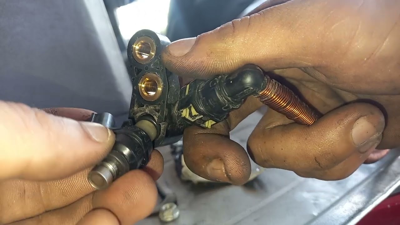 Cách Vệ Sinh Buồng Đốt Họng Ga Kim Phun Đúng Cách Từng Chi Tiết