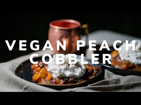 easy-creamy-dutch-oven-peach-cobbler-vegan!