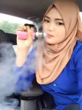Awek hisap vape